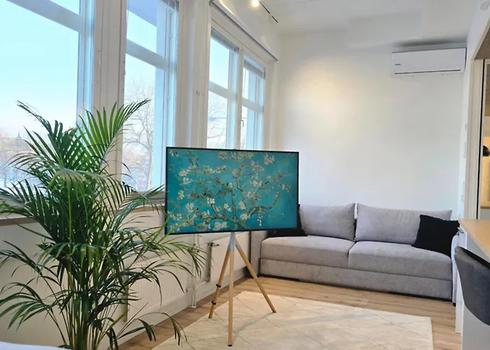 شقة Upea Asunto Salon Sydaemessae, Ilmainen Pysaekoeinti, Laehellae Kaikkea *